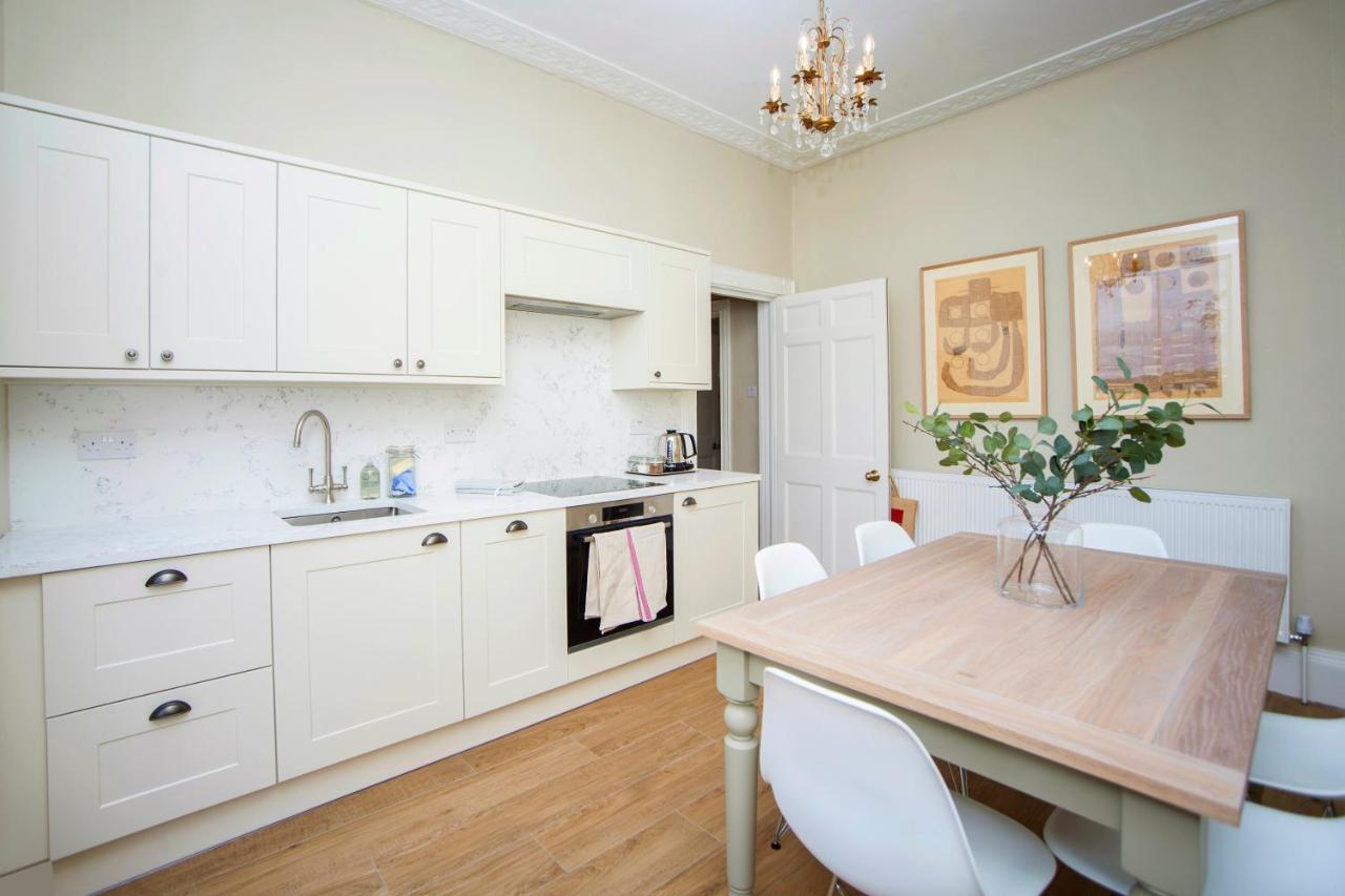 City View - 11 Southcot Place Bath Extérieur photo